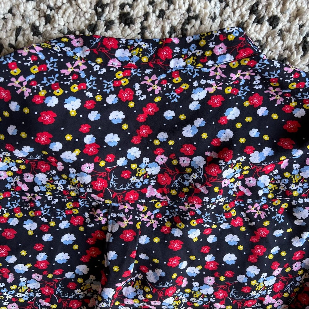 Nanette Lepore Long Floral Shirt Lightweight Button Down Women’s Small - Picture 13 of 13